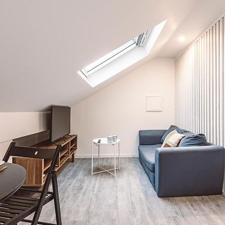 Le Coquet Logement Climatise Face A La Cathedrale - 3G Reims Ngoại thất bức ảnh