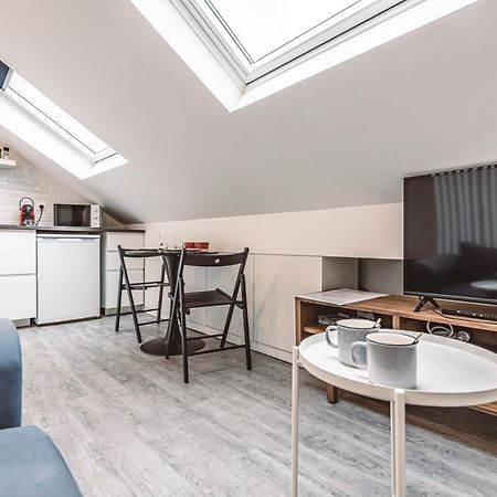 Le Coquet Logement Climatise Face A La Cathedrale - 3G Reims Ngoại thất bức ảnh