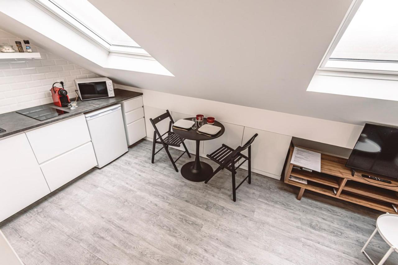 Le Coquet Logement Climatise Face A La Cathedrale - 3G Reims Ngoại thất bức ảnh