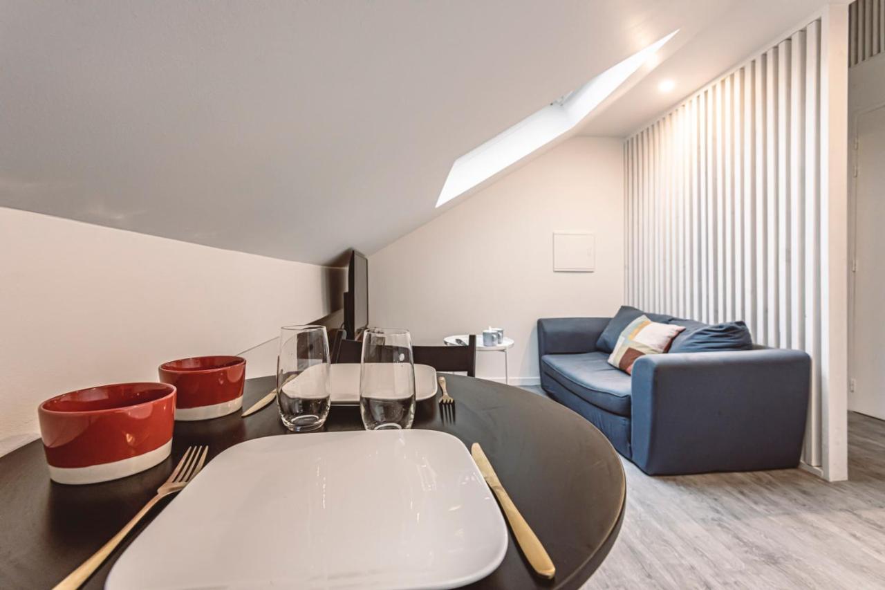 Le Coquet Logement Climatise Face A La Cathedrale - 3G Reims Ngoại thất bức ảnh
