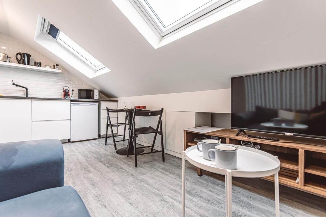 Le Coquet Logement Climatise Face A La Cathedrale - 3G Reims Ngoại thất bức ảnh